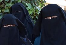 O ülkede, peçe yasağı geldi