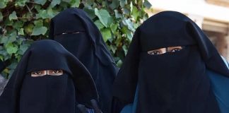 O ülkede, peçe yasağı geldi