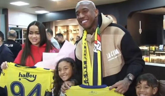 Fenerbahçe’nin yeni transferi İstanbul’da.