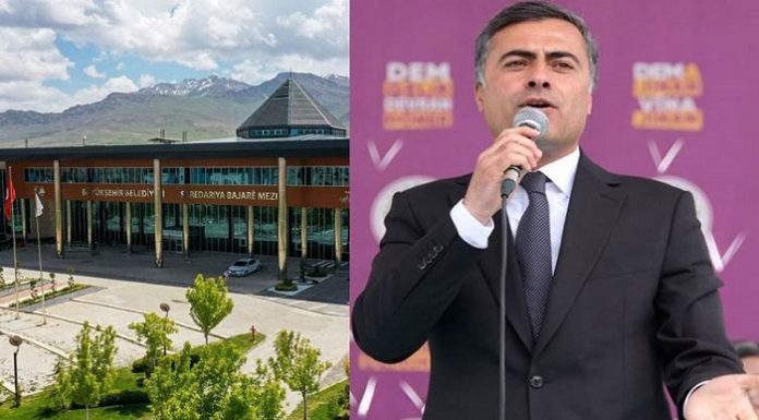Van Büyükşehir Belediyesi’ne Kayyım Atandı
