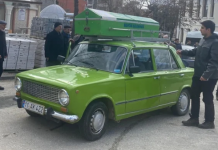 Vasiyeti yerine getirildi, cenazesi ‘Murat 124’ arabasıyla taşındı