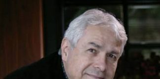 Tiyatro oyuncusu, eleştirmen, yönetmen, şair, yazar Ümit Denizer hayatını kaybetti.