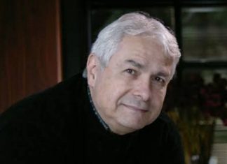 Tiyatro oyuncusu, eleştirmen, yönetmen, şair, yazar Ümit Denizer hayatını kaybetti.