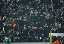 🎥Fenerbahçe taraftarına ırkçı saldırı. Maç durduruldu, hakemler ve takımlar soyunma odasına gitti