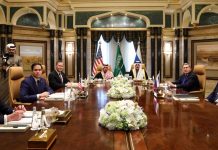 ABD-Rusya Ukraynasız Ukrayna barışı görüşmesi yaptı.