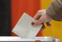 Almanya seçimlerinde muhafazakarlar birinci, aşırı sağ ikinci