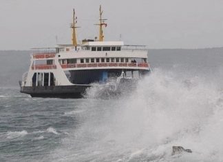 İBB Şehir Hatları, elverişsiz hava koşulları nedeniyle bütün seferlerin durdurulduğunu açıkladı.