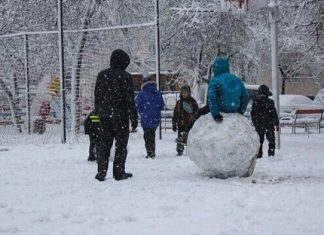 İstanbul’da beyaz alarm! Okullar tatil edilmiş, vapur seferleri durdurulmuştu. 2 gün boyunca kurs ve sınavlar iptal edildi