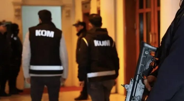 İstanbul’da 9 belediyeye terör operasyonu. 10 gözaltı