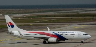 En büyük havacılık gizemlerinden biri sayılan Malezya Havayolları’nın kayıp yolcu uçağı MH370′ in aranmasına tekrar başlandı.