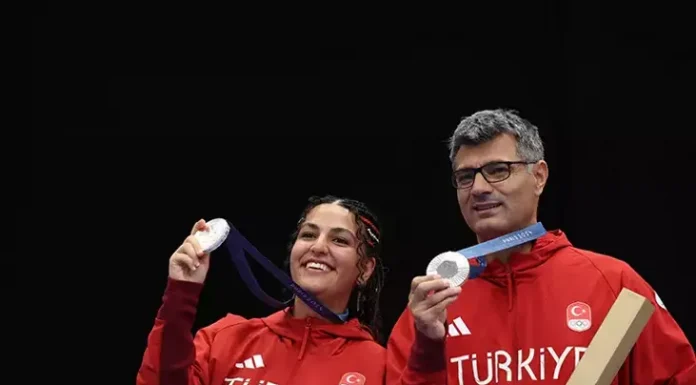 Yusuf Dikeç ve Şevval İlayda Avrupa Havalı Silahlar Şampiyonası’nda altın madalya kazandı