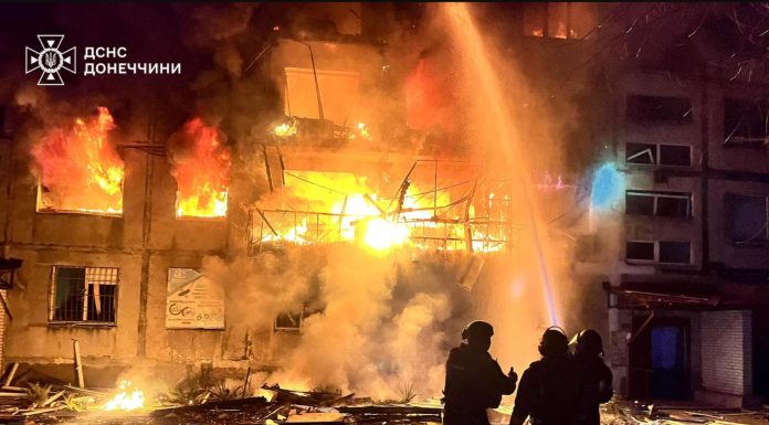 ABD Ukrayna’ya istihbarat yardımını da kesti. Rusya saldırdı 14 sivil öldü.