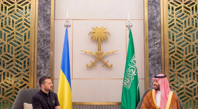 Ukrayna ve ABD arayı bulmak için Suudi Arabistan’da buluşuyorlar.