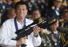 Filipinler eski devlet başkanı ülkesinde tutuklandı.