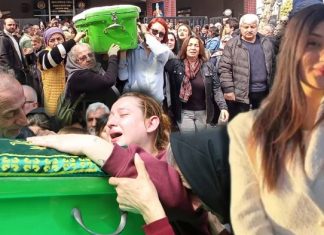 🎥Eşi tarafından canice katledilen Sevda Hemşire, son yolculuğuna kadınların omuzunda çıktı