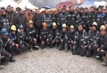 Özelleştirmeye direnen Çayırhan işçileri kendilerini madene kapattı