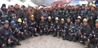 Özelleştirmeye direnen Çayırhan işçileri kendilerini madene kapattı