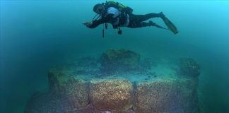 Van Gölü’nün derinliklerinde yeni keşif: Antik yapılar ve burç kalıntıları bulundu