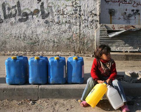 İsrail, Gazze’de deniz suyu arıtım tesisini bombaladı