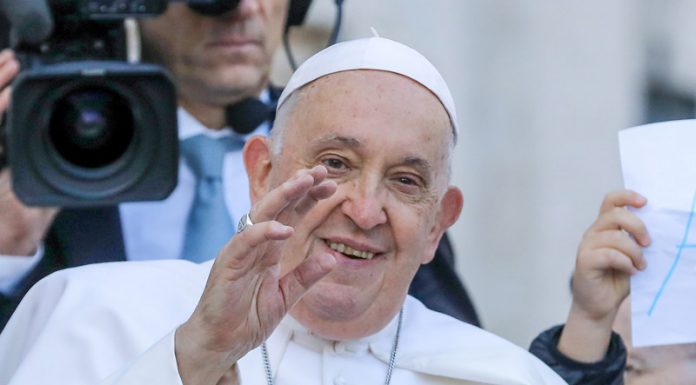 Katolik Kilisesi’nin Lideri Papa Francis Hayatını Kaybetti