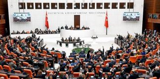 Tartışılan yasa TBMM’de geri çekildi.