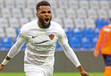 Süper Lig’in gol kralı olmuştu. Hatayspor’un eski futbolcusu Boupendza, 11. kattan düşerek yaşamını yitirdi!