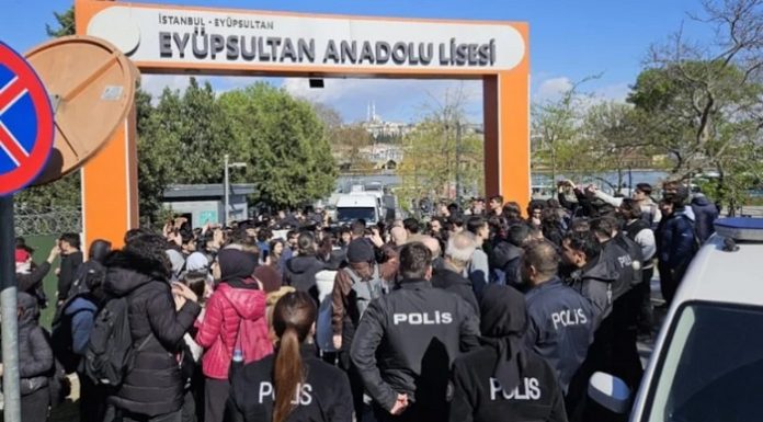 Bir garip tatil. Okul müdürü, eylem yapılmasın diye okulu beş gün tatil etti!