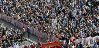 “Halkın Papası”na veda…