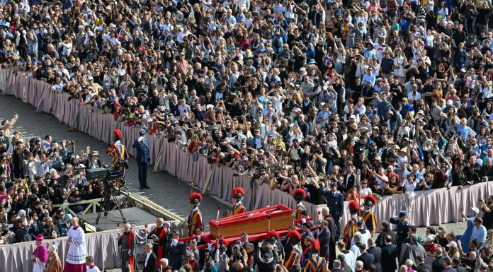 “Halkın Papası”na veda…