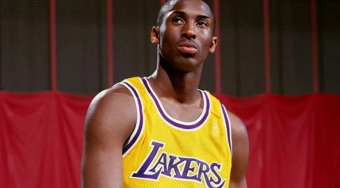 Efsanenin ilk forması rekor fiyata satıldı!