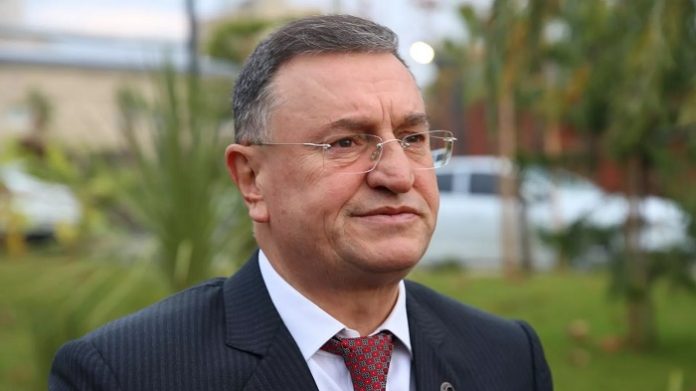 Lütfü Savaş