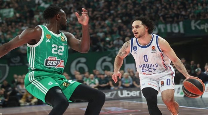EuroLeague play-off/Saha avantajı artık Anadolu Efes’te. Panathinaikos’u deplasmanda devirdi