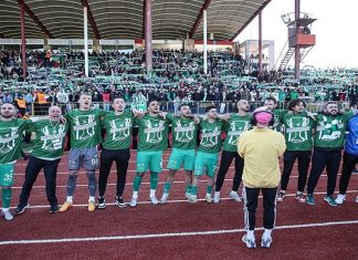 Süper Lig şampiyonluğu sonrasında 3. Lig’e kadar düşmüştü. Şampiyon olan Bursaspor, 2. Lig’de