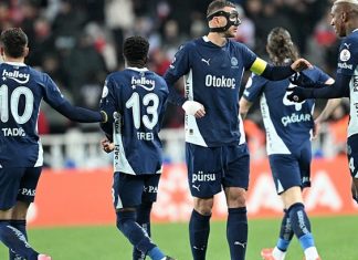 Sivas’tan 3 puanla dönen Fenerbahçe, zirve takibini sürdürdü