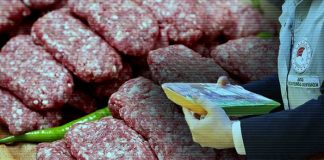 Bir çok markette satılıyor, köfte diye tüketiyorduk. İçinden neler çıktı neler…