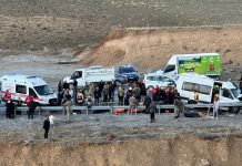 Van’da katliam gibi kaza! 7 ölü, 12 yaralı.