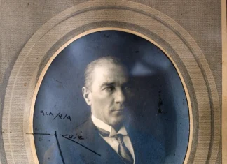 📽️ Atatürk’ün 46 yaşına ait pek bilinmeyen videosu ile fotoğrafları ortaya çıktı.