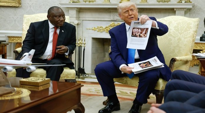 Trump Oval Ofis’i mahkeme salonuna dönüştürdü. Zelensky’den sonra “sanık”Güney Afrika Devlet Başkanı oldu.