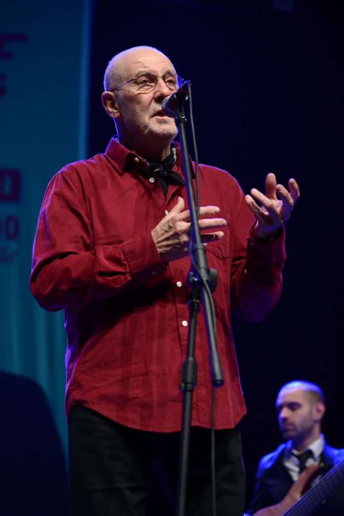 f4548ebdead74001adc3cff2ec530c42