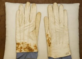 Lincoln’ün kanlı eldivenleri 1.2 milyon dolara satışa çıktı