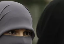 Kazakistan’da insanların yüzlerini gizleyen giysiler yasaklandı