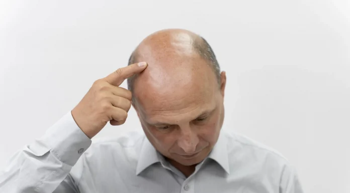 Uzmanlar, saç dökülmesini önleyen ve saç uzatan tedaviye bir adım daha yaklaştı.