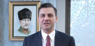 Başhekim Prof. Dr. İsmet Topçu, “Hayatta kalma mücadelesi devam ediyor. Şu aşamada uyandırmayı düşünmüyoruz”