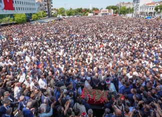 Ferdi Başkanı on binler uğurladı