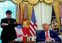 Kavga iyice kızıştı. Azledilme imaları ve hükümet sözleşmelerini fesih tehdidi.