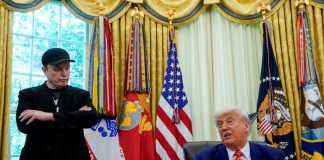 Kavga iyice kızıştı. Azledilme imaları ve hükümet sözleşmelerini fesih tehdidi.