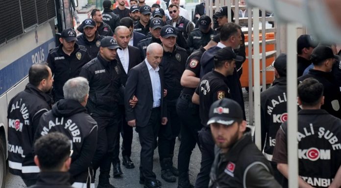 Tutuklanan CHP’li Beş Belediye Başkanı Görevden Uzaklaştırıldı. Seçim 11 Haziran’da