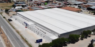 ”Uygulanan programlar nedeniyle rekabeti yitirdik.” Tekstil sektörünün dev şirketi 2 fabrikasını birden kapatıyor.