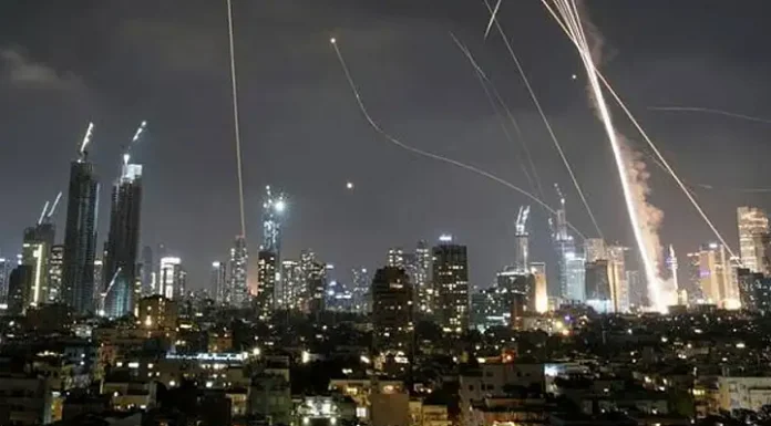 İran, İsrail’e 25 füzeyle yeni bir misilleme saldırısı gerçekleştirdi