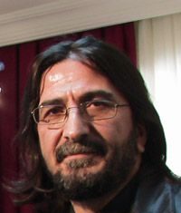 Akciğer kanseri tedavisi gören yazar Nihat Genç yoğun bakıma alınarak entübe edildi.